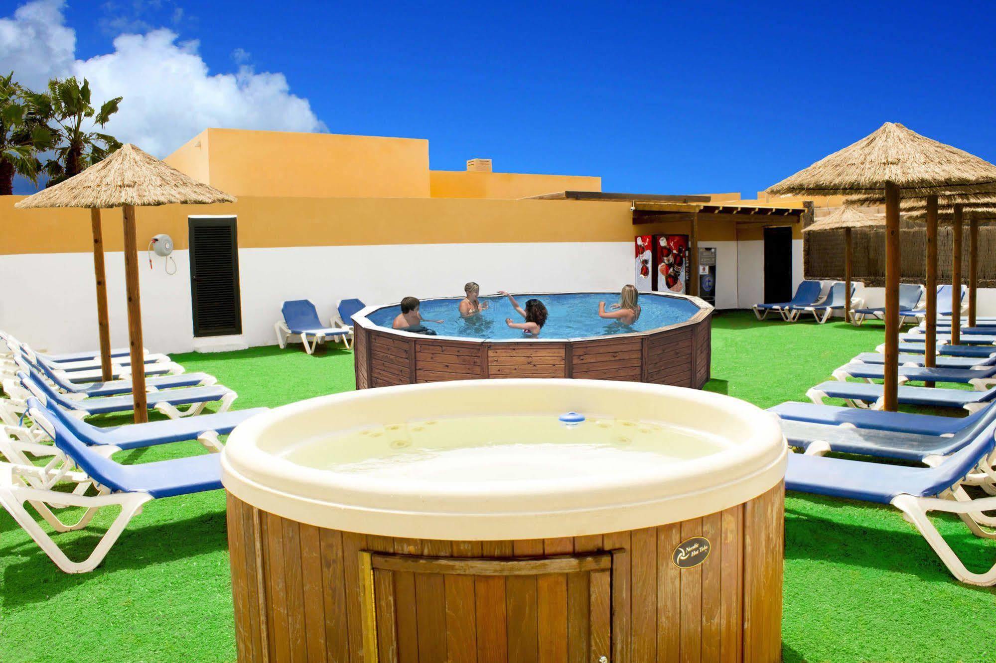 Apartamentos Laurisilva Corralejo Bagian luar foto